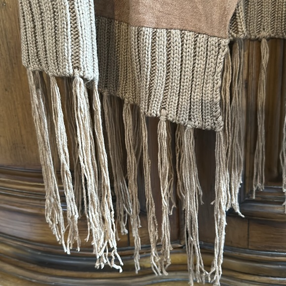 NEW Venus Crochet Faux Suede Fringed Brown Women's Cardigan Sweater Medium - Picture 9 of 13